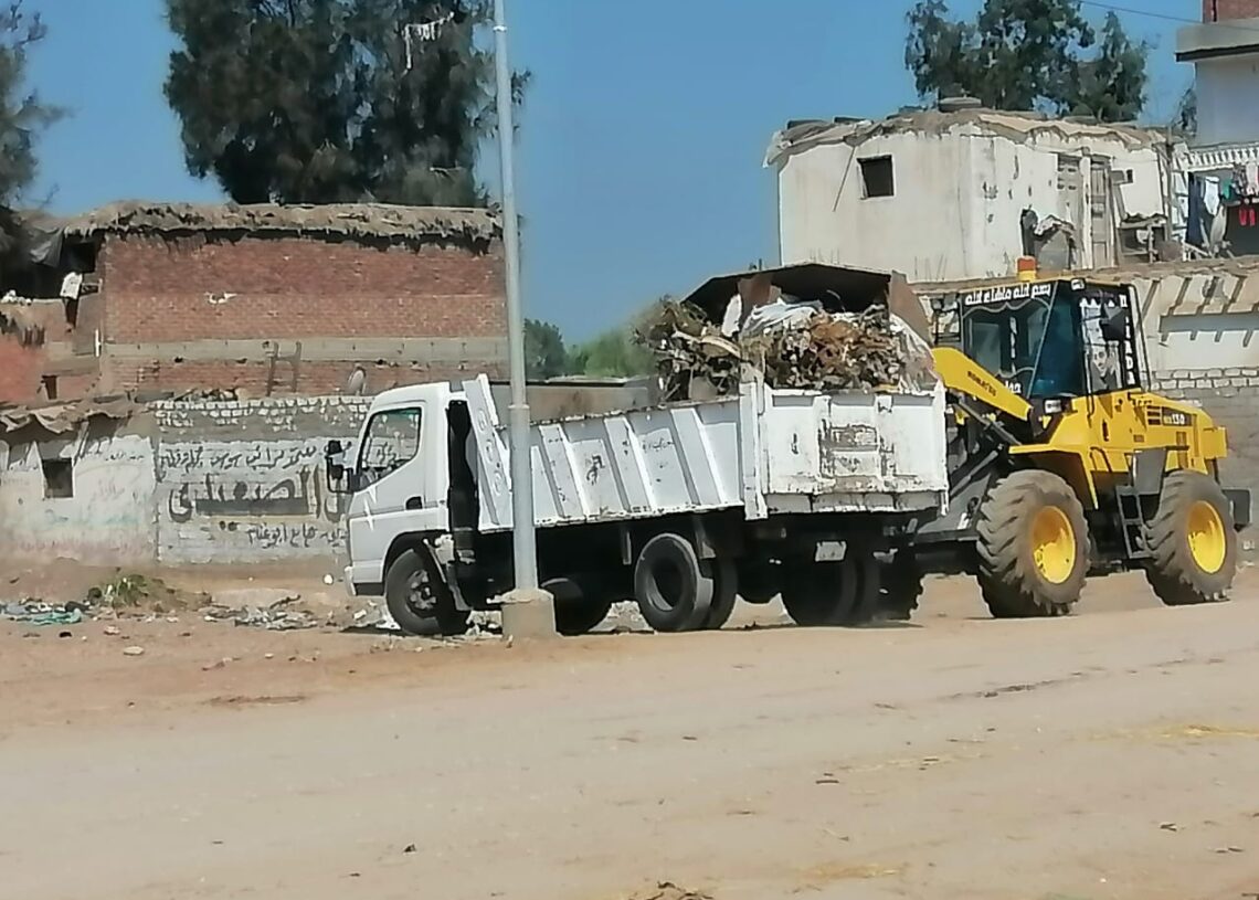 حملات مكثفة للنظافة والإنارة فى بيلا وقراها .. صور 19 - جريدة المساء