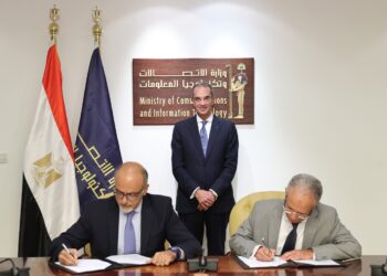 وزير الاتصالات يشهد توقيع إتفاقية تعاون لتأسيس مركز لخدمات التعهيد في مصر 20 - جريدة المساء