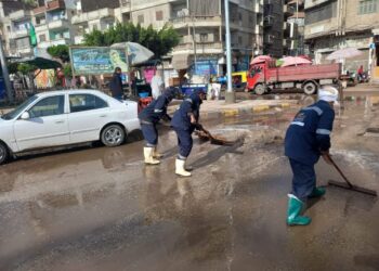 استمرار رفع مياه الأمطار من شوارع وميادين دسوق 27 - جريدة المساء