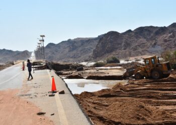 محافظ أسوان : الاوضاع داخل المناطق المتضررة من السيول تسير للأفضل 31 - جريدة المساء