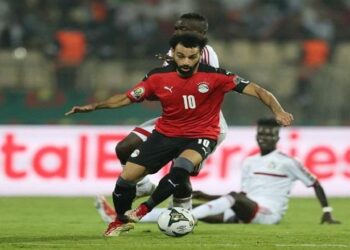 محمد صلاح يتحول إلى مترجم فى أمم إفريقيا 19 - جريدة المساء