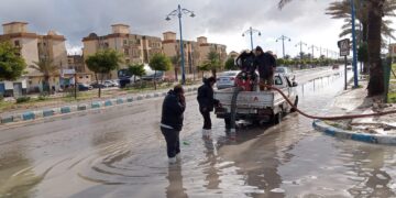 سقوط أمطار وكرات ثلجية غزيرة علي مدن مطروح.. إنتشار لسيارات الإسعاف على الطرق 1 - جريدة المساء