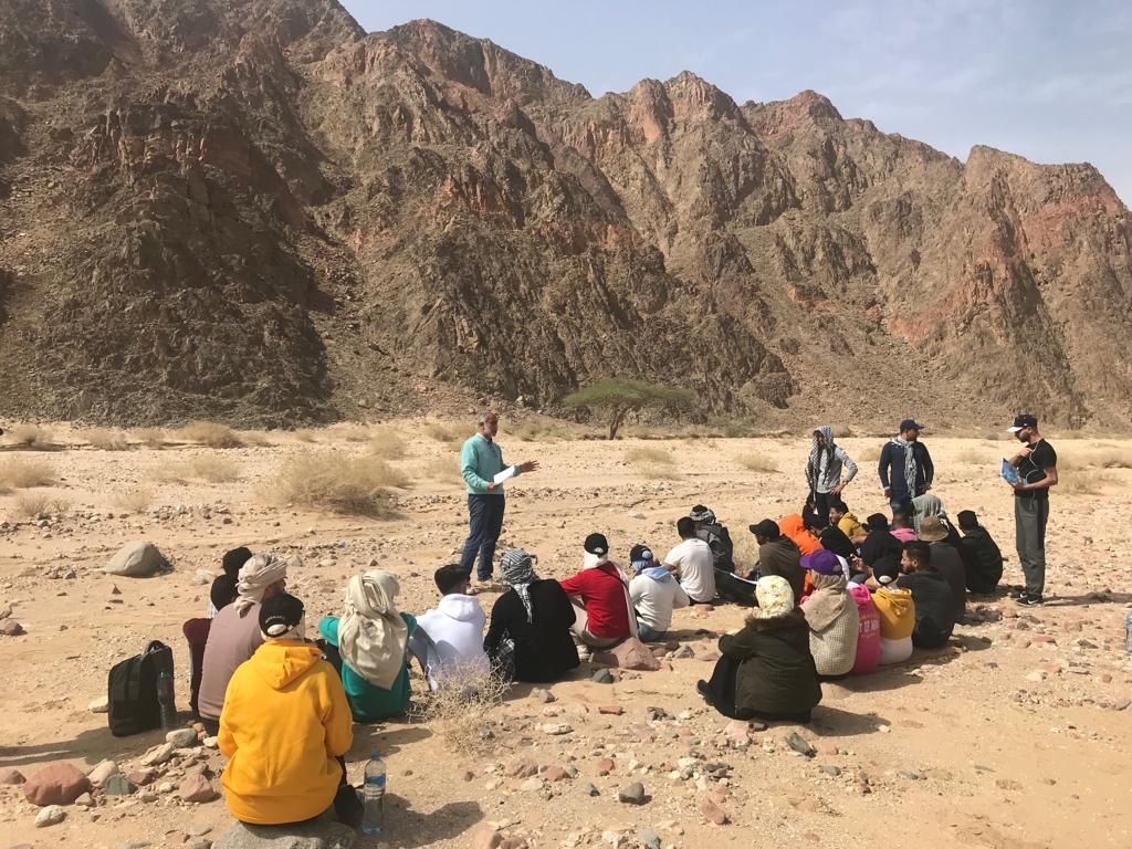 طلاب الجيولوجيا بعلوم القناة في زيارة علمية بجنوب سيناء 19 - جريدة المساء