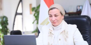 وزيرة البيئة تعرض آليات إشراك المرأة المصرية في العمل المناخي 1 - جريدة المساء