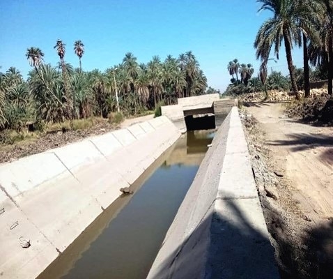 محافظ أسوان .. تكثيف الجهود وتقديم كافة التسهيلات لدفع العمل بمشروعات حياة كريمة