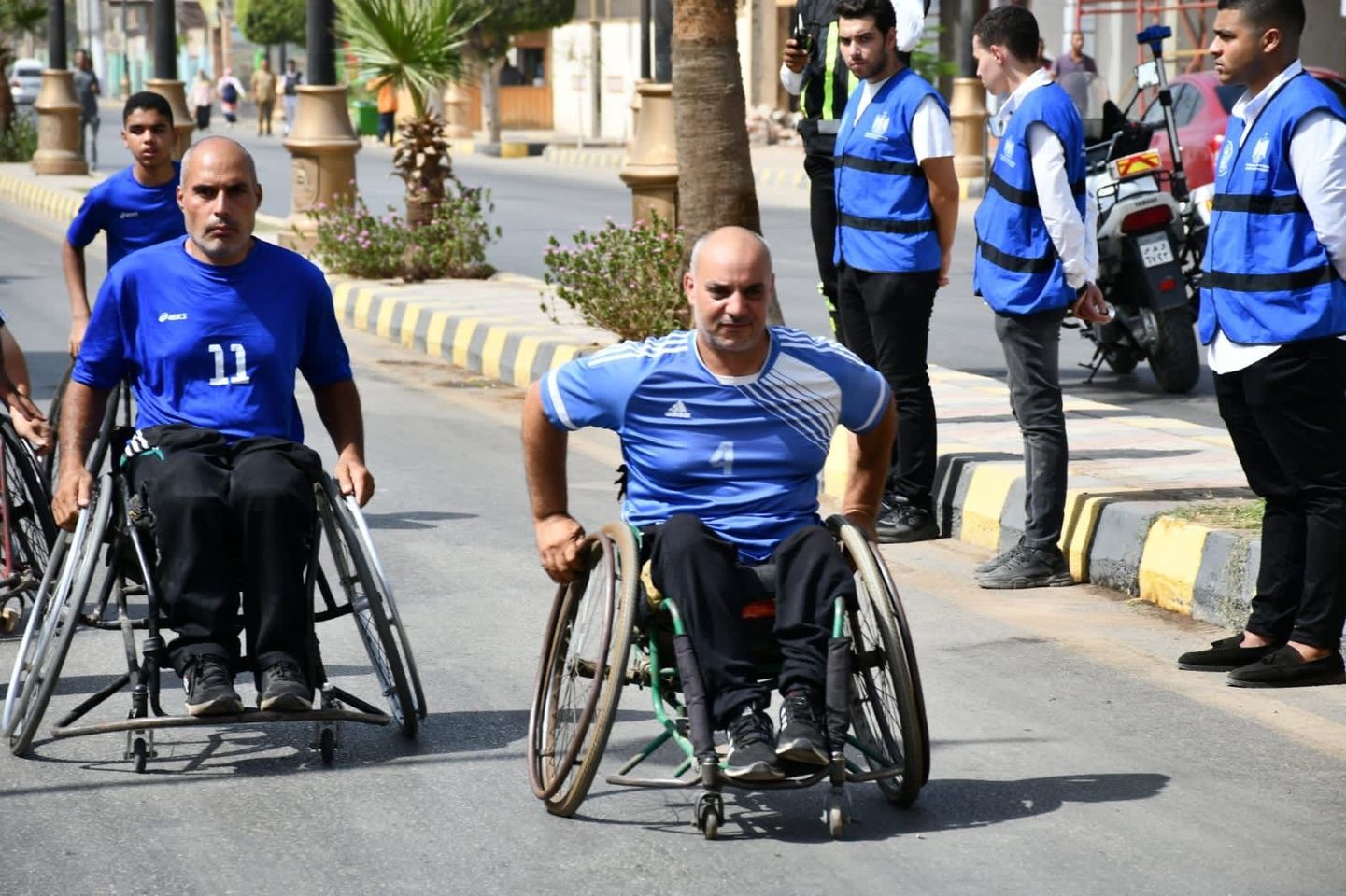 وزير الشباب ومحافظ بني سويف يطلقان شارة البدء لماراثون الدراجات 27 - جريدة المساء