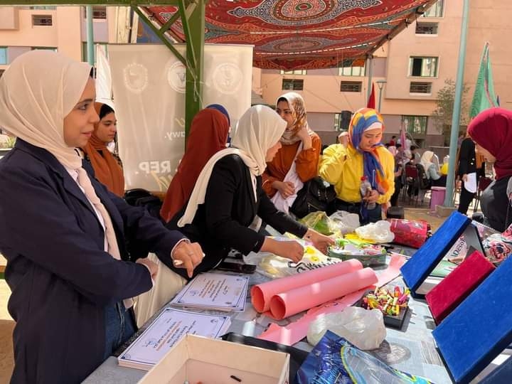 بيطري سوهاج تحتفل باستقبال ٥٣٧ طالب وطالبة 19 - جريدة المساء