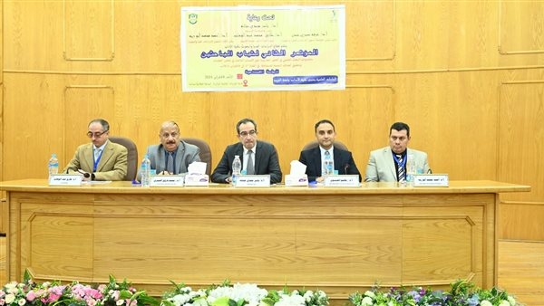 رئيس جامعة الفيوم يفتتح المؤتمر الثانى لشباب الباحثين بكلية الآداب 19 - جريدة المساء