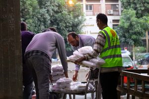 "الشعب الجمهوري" بقنا يدشن حملة إفطار 10 آلاف صائم خلال شهر رمضان المبارك 59 - جريدة المساء