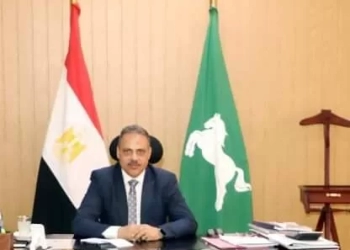 محافظ الشرقية : أتابع يومياً مدى إلتزام أصحاب المحال والورش بتوقيتات الغلق المحددة 31 - جريدة المساء