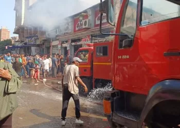 دون وقوع وفيات .. السيطرة على حريق بأحد محال بيع الأدوات المنزلية بالزقازيق 29 - جريدة المساء