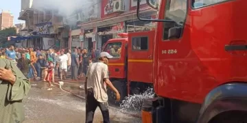 دون وقوع وفيات .. السيطرة على حريق بأحد محال بيع الأدوات المنزلية بالزقازيق 1 - جريدة المساء