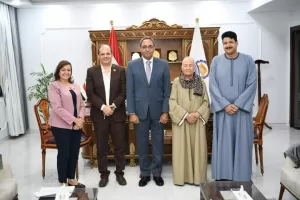 خلال استقباله وفد حزب الشعب الجمهورى .. محافظ قنا يناقش سبل التعاون المشترك  27 - جريدة المساء