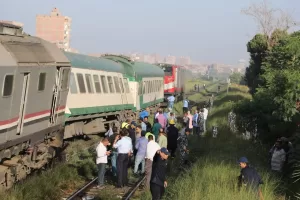 تصادم قطار بجرار في مزلقان ماقوسة بالمنيا يسفر عن 20 مصابا.. وكدوانى يتابع ميدانيا 21 - جريدة المساء