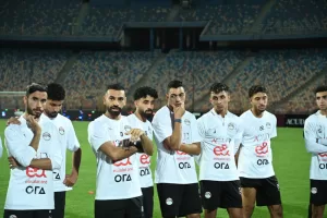 وزير الشباب والرياضة يؤازر المنتخب الوطني قبل مواجهة موريتانيا 21 - جريدة المساء