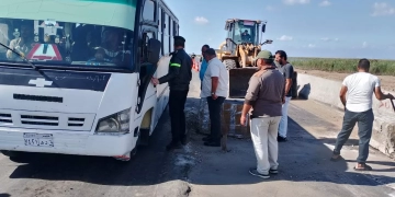 محافظ بورسعيد يستجيب لاستغاثات الأهالي ويوجه بسرعة تنفيذ حواجز خرسانية بطريق المطرية 1 - جريدة المساء