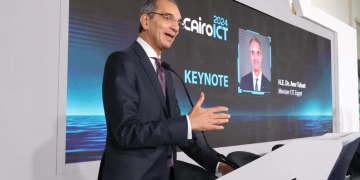 وزير الاتصالات بمؤتمر Cairo Ict24 : أكثر من 145 ألف متخصص يصدرون خدمات رقمية بأكثر من 3.7 مليار دولار سنويا من خلال أكثر من 195 مركزا للتعهيد 1 - جريدة المساء