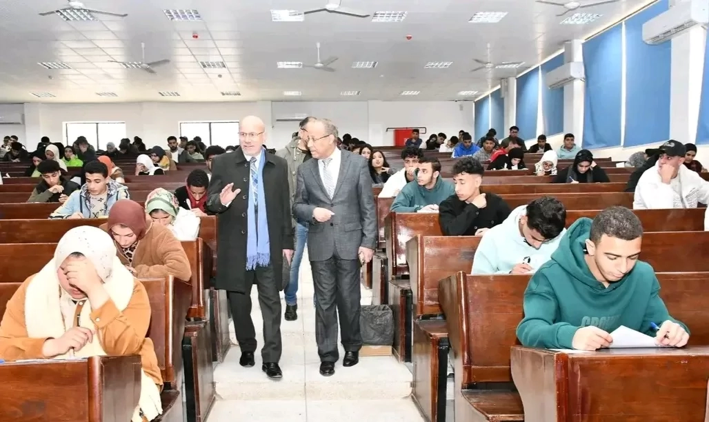 بدء امتحانات متطلبات الجامعة بجامعة القناة للفصل الدراسي الأول 19 - جريدة المساء