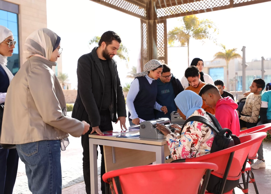 على مدار 100 يوم..جامعة الجلالة تنفذ عددا من القوافل والأنشطة ضمن مبادرة "بداية جديدة'' 19 - جريدة المساء