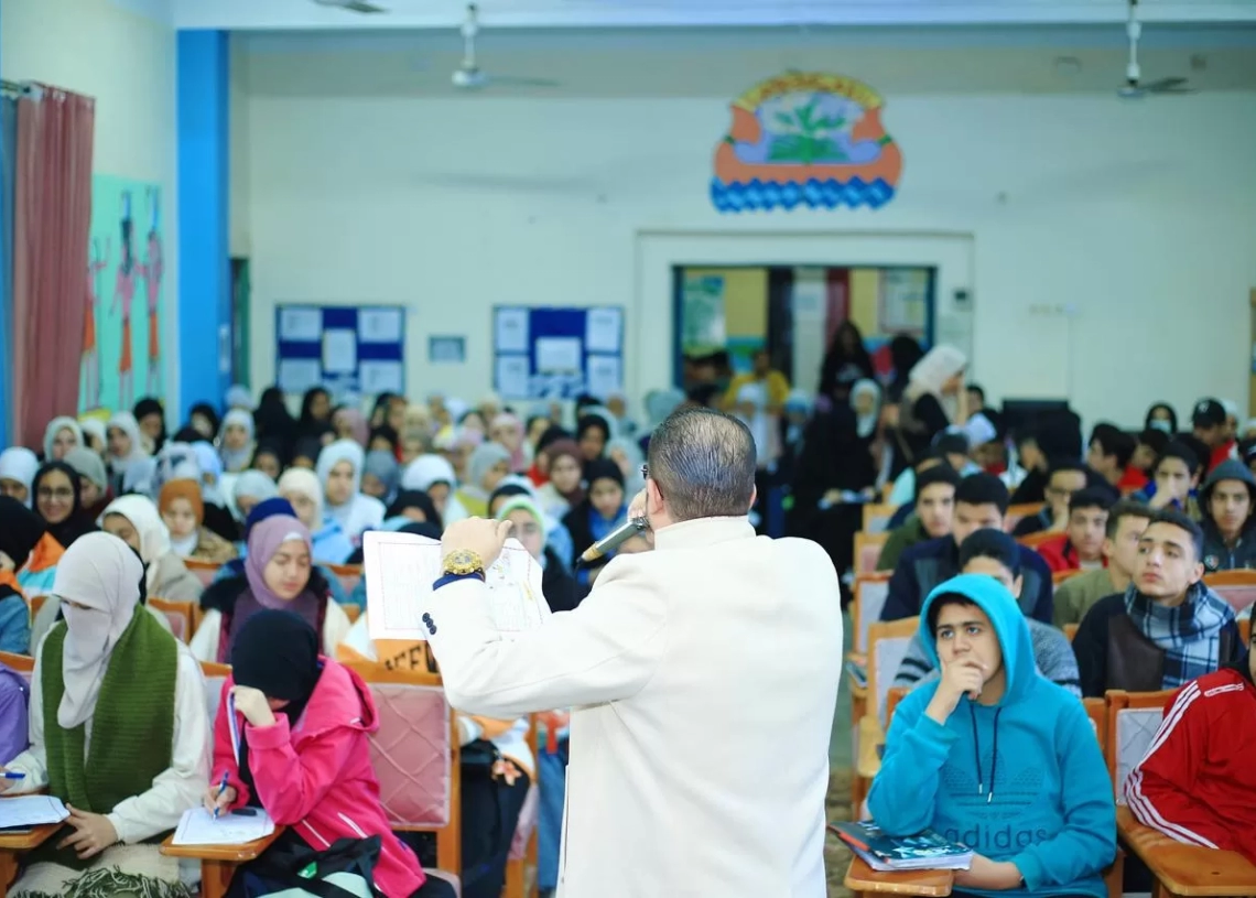 400 طالب يستفيدون من المراجعات المجانية للصف الثالث الإعدادي بكفر الشيخ 19 - جريدة المساء