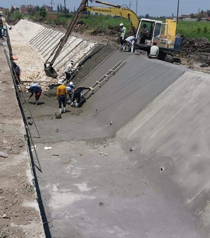 تبطين 23 ترعة بمركز "الحسينية" بتكلفة 300 مليون جنيه .. فى الشرقية 18 - جريدة المساء