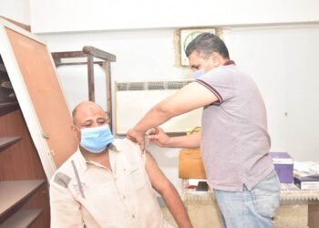 حملة لتطعيم العاملين بديوان المحافظة والوحدات المحلية بأسيوط 24 - جريدة المساء