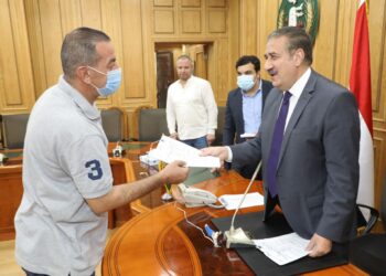 23 كشكا نموذجيا للأسر الأولى بالرعاية بشبين الكوم بالمجان 24 - جريدة المساء