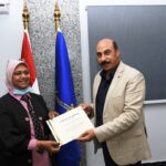 محافظ أسوان يتفقد التشغيل التجريبى بمركز التحول الرقمي وتقديم 82 خدمة 27 - جريدة المساء