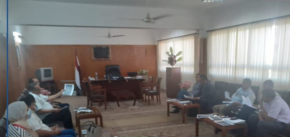 أعضاء هيئة التدريس بحقوق "جنوب الوادى" يناقشون نظام الساعات المعتمدة 17 - جريدة المساء