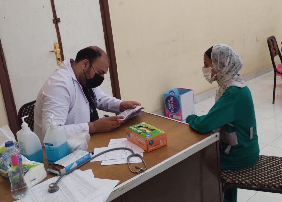 الكشف وتقديم العلاج لأكثر من 890 مواطناً في قافلة طبية ببني سويف 18 - جريدة المساء الكشف وتقديم العلاج لأكثر من 890 مواطناً في قافلة طبية ببني سويف 17 - جريدة المساء