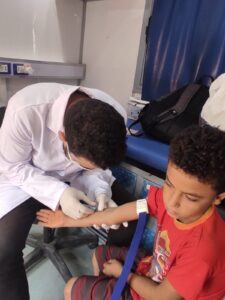 الكشف وتقديم العلاج لأكثر من 890 مواطناً في قافلة طبية ببني سويف 19 - جريدة المساء