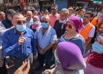 الاسكندريه تتصدي للباعة الجائلين 32 - جريدة المساء