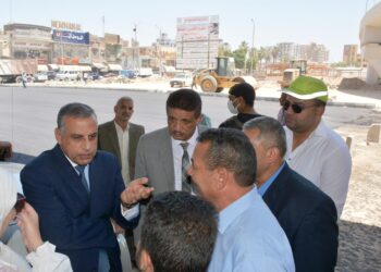 محافظ سوهاج يتفقد أعمال رصف الموقع العام لكوبري الثقافة 31 - جريدة المساء