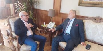 محافظ بورسعيد يستقبل رئيس المعاهد القومية التعليمية 1 - جريدة المساء