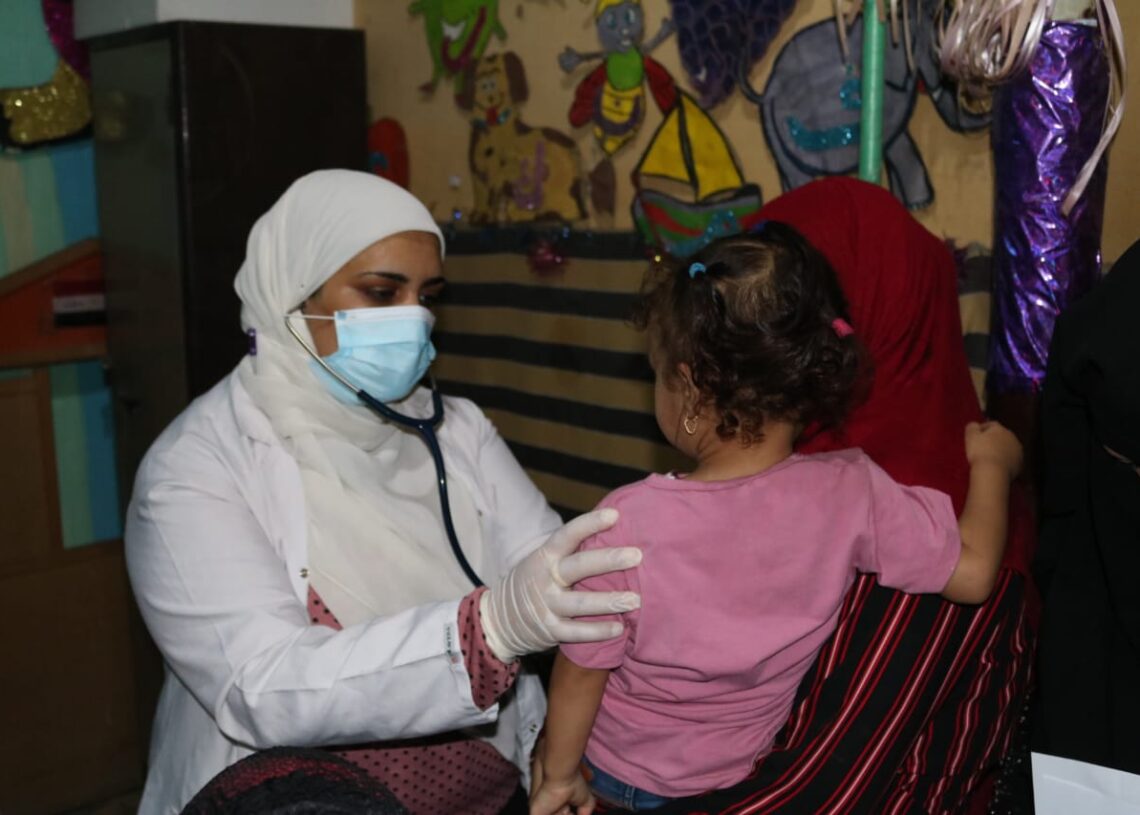 مناظرة ٦٥٤ حالة بشرية و ٩٤٨ بيطرية فى قافلة جامعة جنوب الوادى بنجع "أبوالحمد" بقنا 19 - جريدة المساء