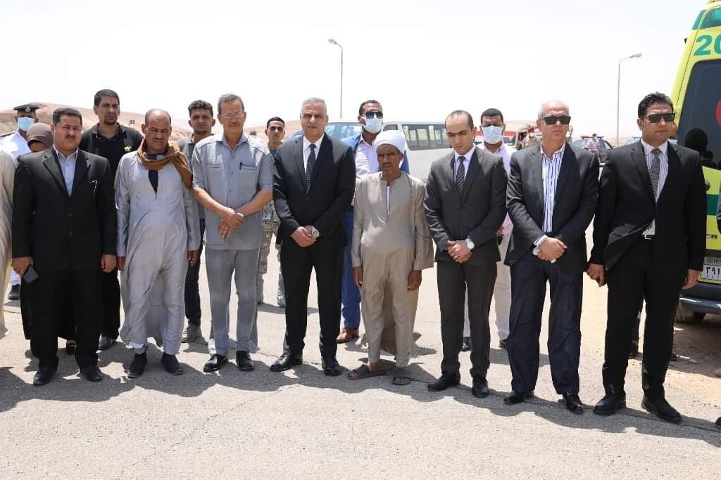 محافظ سوهاج يستقبل جثامين شهيدي الواجب الوطني بمطار سوهاج العسكري 18 - جريدة المساء