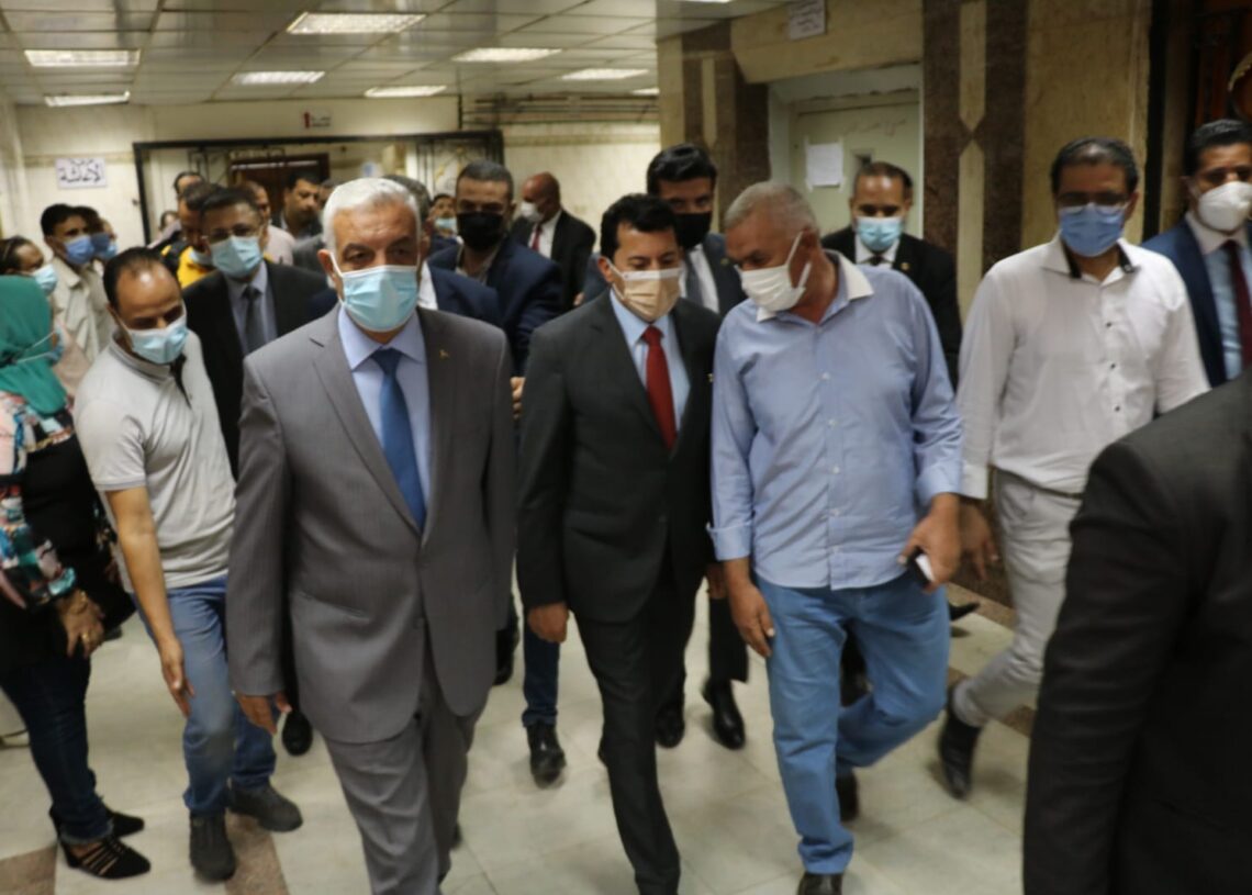 رئيس جامعة المنوفية يستقبل وزير الشباب والرياضة ومحافظى كفر الشيخ والمنوفية فى زيارة تفقدية لمصابى فريق كرة السرعة 20 - جريدة المساء رئيس جامعة المنوفية يستقبل وزير الشباب والرياضة ومحافظى كفر الشيخ والمنوفية فى زيارة تفقدية لمصابى فريق كرة السرعة 19 - جريدة المساء