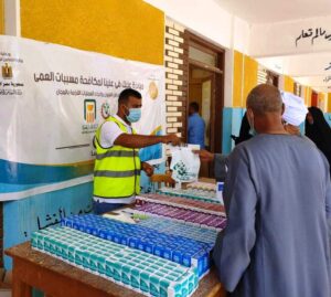 بالصور.. إنطلاق أكبر قافلة طبية للعيون بقرية "المحاميد" بإدفو 21 - جريدة المساء