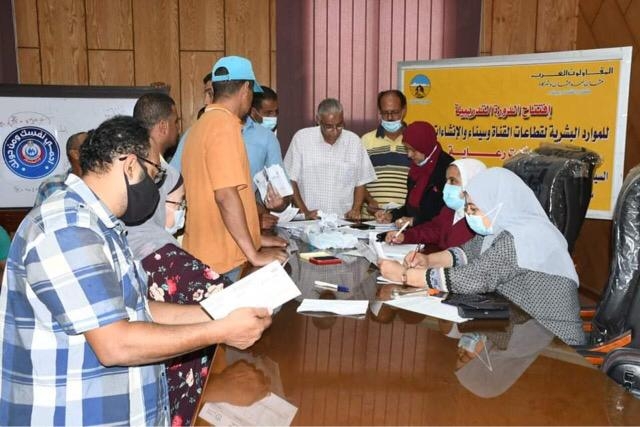 حملة تطعيم للعاملين بالمقاولون العرب وأسرهم ضد فيروس "كورونا" 20 - جريدة المساء حملة تطعيم للعاملين بالمقاولون العرب وأسرهم ضد فيروس "كورونا" 19 - جريدة المساء