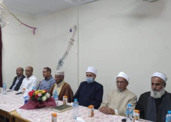 منطقة البحر الأحمر الأزهرية تكرم موجه شئون القرآن الكريم 25 - جريدة المساء