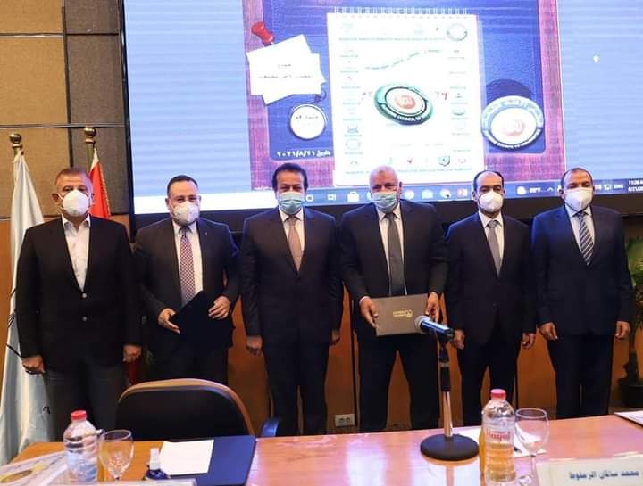 "بعد إفتتاح كلية الطب".. المجلس الأعلى للجامعات يوافق على إنشاء كلية صيدلة بالوادى الجديد 17 - جريدة المساء