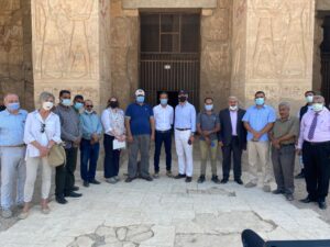 بالصور .. سفير الولايات المتحدة يزور الأماكن السياحية بسوهاج 27 - جريدة المساء