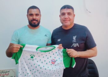 بلال قاسم مع المدير الفني لبني سويف