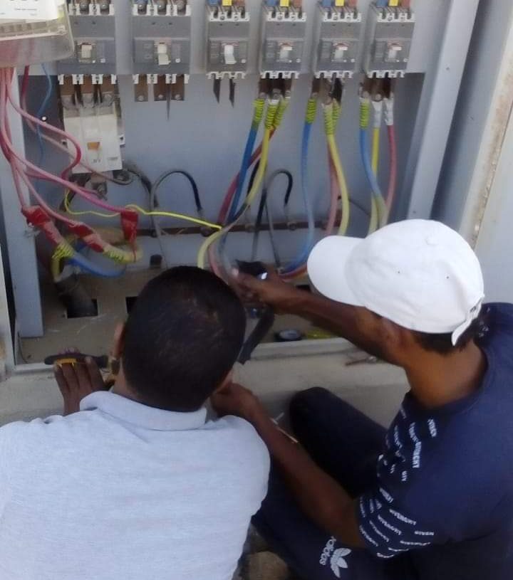 صيانة شاملة لخلايا تشغيل أعمدة الإنارة.. بالقصير 25 - جريدة المساء