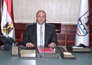 محافظ بنى سويف يهنئ الأطباء المثاليين المكرمين من نقابة الأطباء 27 - جريدة المساء