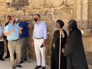 بالصور .. سفير الولايات المتحدة يزور الأماكن السياحية بسوهاج 29 - جريدة المساء