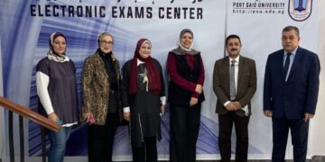 رئيس جامعة بورسعيد يتابع استقبال الطلاب في اختبارات القبول بالجامعات الأهلية 2 - جريدة المساء رئيس جامعة بورسعيد يتابع استقبال الطلاب في اختبارات القبول بالجامعات الأهلية 1 - جريدة المساء