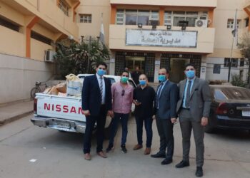 غلق مركز أعشاب ونباتات طبية يديره "طبيب مزيف" ببنى سويف 31 - جريدة المساء