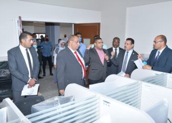 جامعة الوادى الجديد تستقبل وفد اللجنة الثلاثية لمتابعة استعدادات كلية الطب لبدء الدراسة 20 - جريدة المساء