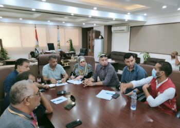 مطروح تستعد مبكرا لتطهيرمخرات السيول ومعديات المطر بالطريق الدولي الساحلي 23 - جريدة المساء